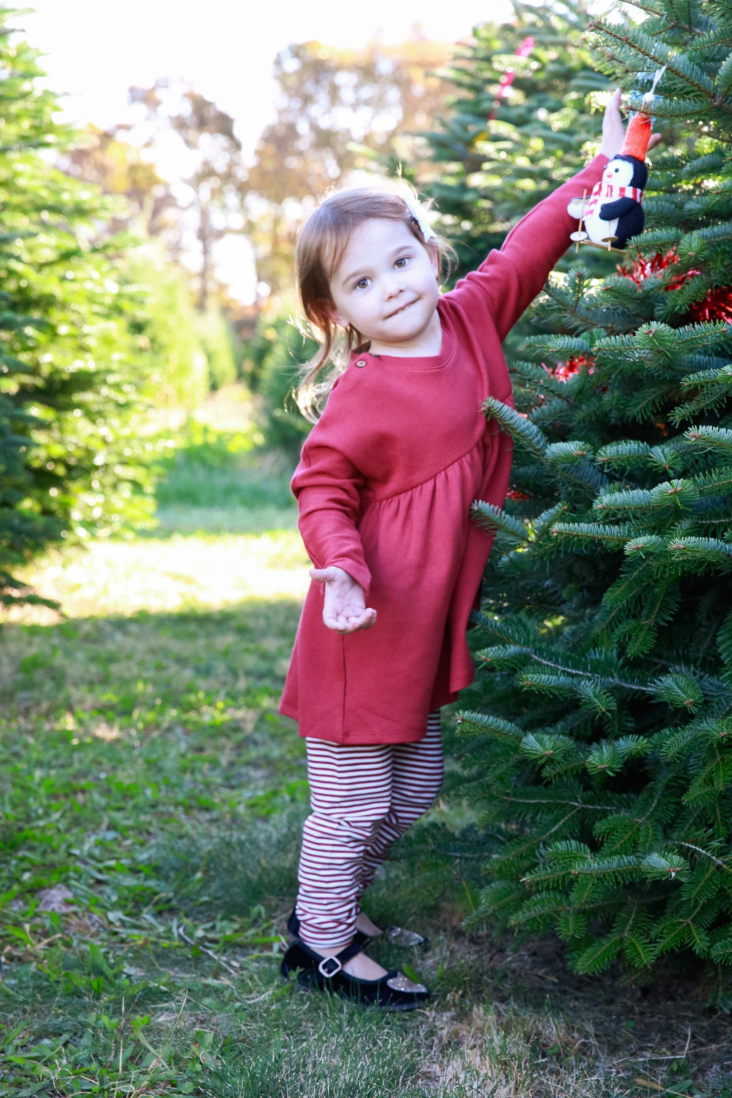 Keeping Kids Occupied at Holiday Parties: Fun Ideas with Arts, Crafts, Toys &amp; Cozy Outfits